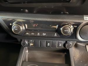 Toyota Hilux 2.8GD-6 double cab Raider auto - Image 15