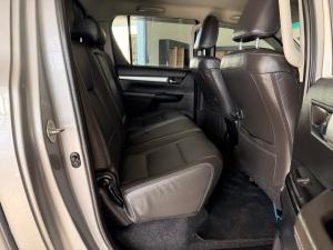 Toyota Hilux 2.8GD-6 double cab Raider auto - Image 17