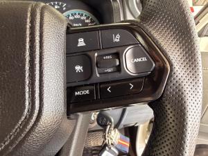 Toyota Land Cruiser 79 2.8GD-6 double cab auto - Image 9