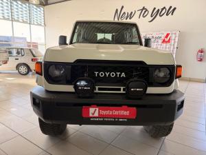 Toyota Land Cruiser 79 2.8GD-6 double cab auto - Image 4