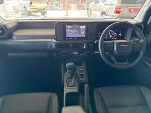 Toyota Land Cruiser FJ 2.7 4x4 VX - Image 6