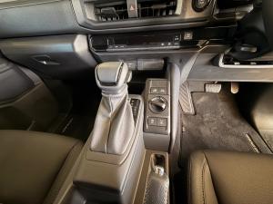 Toyota Land Cruiser FJ 2.7 4x4 VX - Image 12