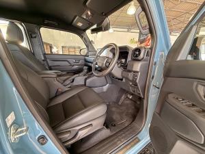Toyota Land Cruiser FJ 2.7 4x4 VX - Image 15