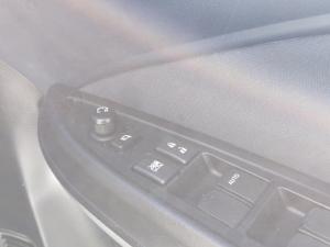 Toyota Starlet 1.5 Xs - Image 12
