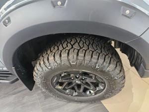 Nissan Navara 2.5DDTI PRO-4X Warrior 4X4 automatic D/C - Image 5