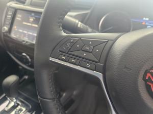 Nissan Navara 2.5DDTI PRO-4X Warrior 4X4 automatic D/C - Image 8