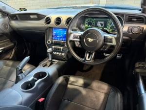 Ford Mustang 5.0 GT fastback - Image 13