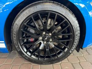 Ford Mustang 5.0 GT fastback - Image 19