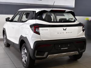 Mahindra XUV 3XO 1.2T MX2 manual - Image 12
