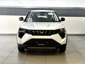 Mahindra XUV 3XO 1.2T MX2 manual - Image 8
