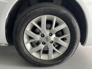 Nissan Almera 1.5 Acenta auto - Image 9