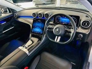 Mercedes-Benz C-Class C200 AMG Line - Image 4