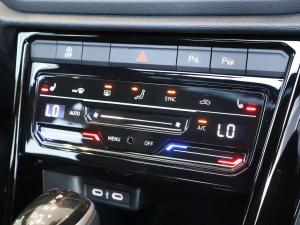 Volkswagen T-Roc 2.0TSI 4Motion R-Line - Image 23