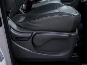 Hyundai H-1 2.4 bus GLS - Image 11