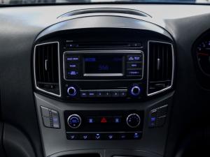 Hyundai H-1 2.4 bus GLS - Image 18