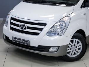Hyundai H-1 2.4 bus GLS - Image 2