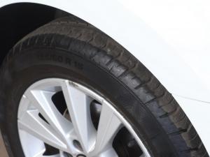 Volkswagen Polo Vivo hatch 1.6 Life - Image 11