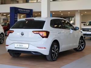 Volkswagen Polo hatch 1.0TSI Life manual - Image 11