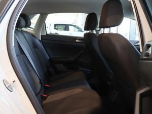 Volkswagen Polo hatch 1.0TSI Life manual - Image 14