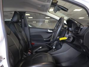 Ford Fiesta 1.0T Trend auto - Image 12