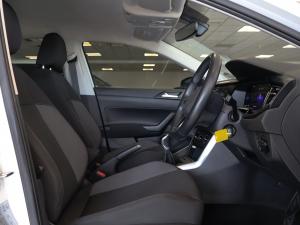 Volkswagen Polo hatch 1.0TSI Life manual - Image 14
