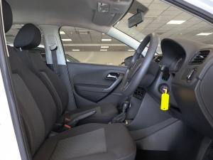 Volkswagen Polo Vivo hatch 1.6 Life - Image 13