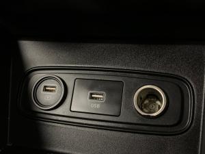 Hyundai Venue 1.0 Tgdi Fluid DCT - Image 12
