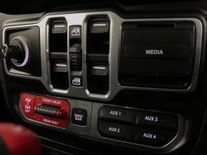 Jeep Wrangler Unltd Rubicon 3.6 V6 - Image 12