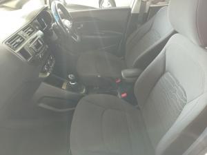 Kia Rio sedan 1.4 - Image 14