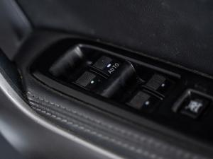 Ford Everest 2.2TDCi XLT auto - Image 18