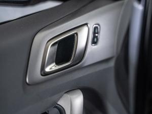 Ford Everest 2.2TDCi XLT auto - Image 30