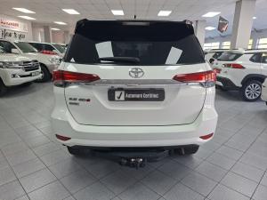 Toyota Fortuner 2.8GD-6 Epic Black - Image 5