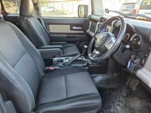 Toyota FJ Cruiser FJ Cruiser - Image 15