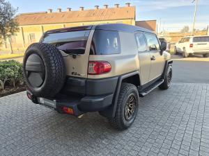 Toyota FJ Cruiser FJ Cruiser - Image 2