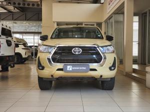 Toyota Hilux 2.4GD-6 single cab 4x4 Raider manual - Image 4