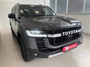 Toyota Land Cruiser 300 3.3D GR-Sport - Image 1