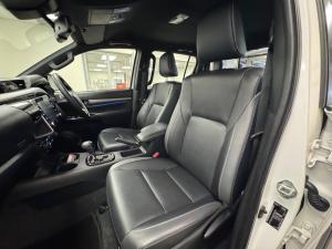 Toyota Hilux 2.8GD-6 48V double cab 4x4 Legend RS - Image 7