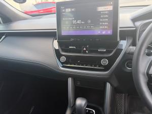 Toyota Corolla Cross 1.8 HEV XR - Image 10