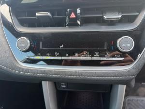 Toyota Corolla Cross 1.8 HEV XR - Image 11