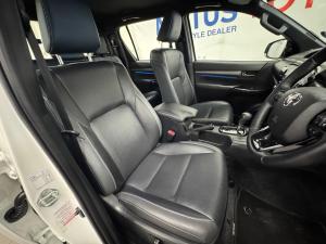 Toyota Hilux 2.8GD-6 48V double cab 4x4 Legend RS - Image 15