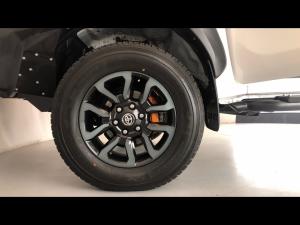 Toyota Hilux 2.8GD-6 double cab 4x4 Legend auto - Image 18