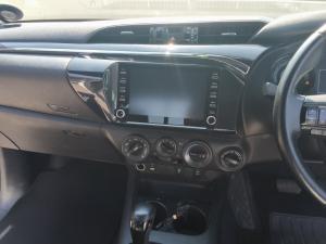 Toyota Hilux 2.8GD-6 Xtra cab 4x4 Legend 50 auto - Image 15