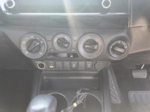 Toyota Hilux 2.8GD-6 Xtra cab 4x4 Legend 50 auto - Image 18