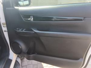Toyota Hilux 2.8GD-6 Xtra cab 4x4 Legend 50 auto - Image 28