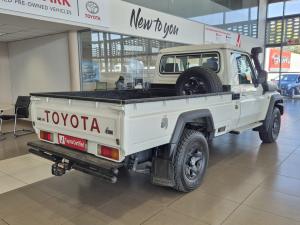 Toyota Land Cruiser 79 4.5DS/C - Image 2