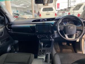 Toyota Hilux 2.4 GD-6 RB Raider automaticE/CAB - Image 6