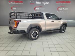 Toyota Hilux 2.8 GD-6 RB Raider X 4X4 automaticXtra Cab - Image 2