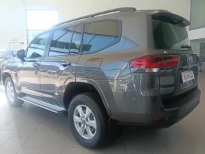 Toyota Landcruiser 300 V6 3.3D GX-R - Image 23