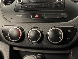 Hyundai Grand i10 1.0 Motion - Image 11