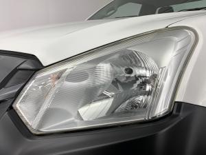 Isuzu D-MAX 250C Fleetside S/C - Image 4